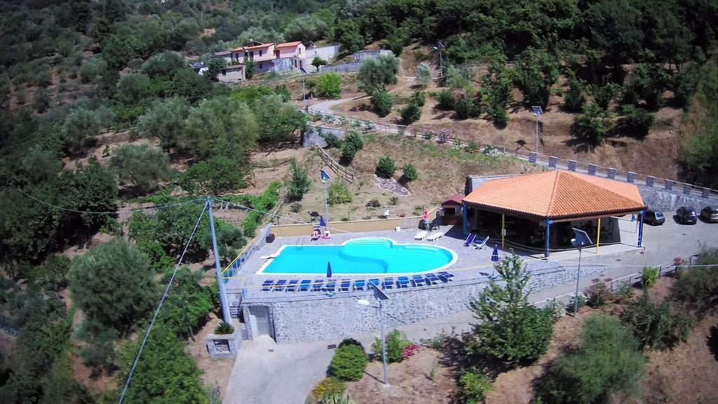 فيلا Turismo Rurale Il Sole Sant'Angelo di Brolo المظهر الخارجي الصورة